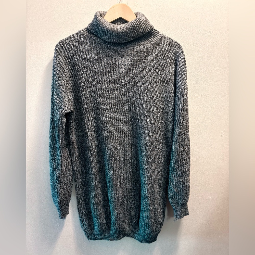 Boohoo Ladies Cozy Dark Gray Turtleneck Sweater M/L